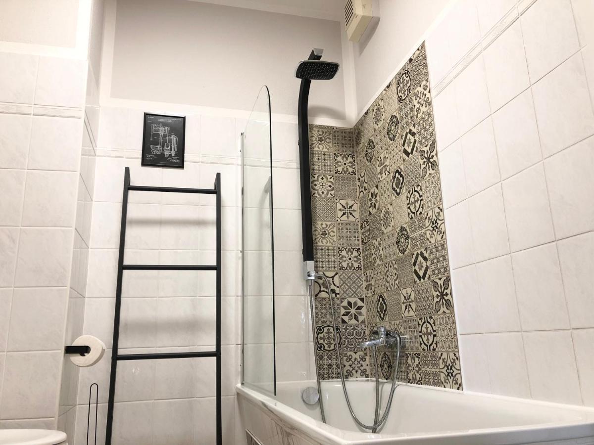 Lovely City-Apartment*Tiefgarage,Zentrum,Btu* 科特布斯 外观 照片
